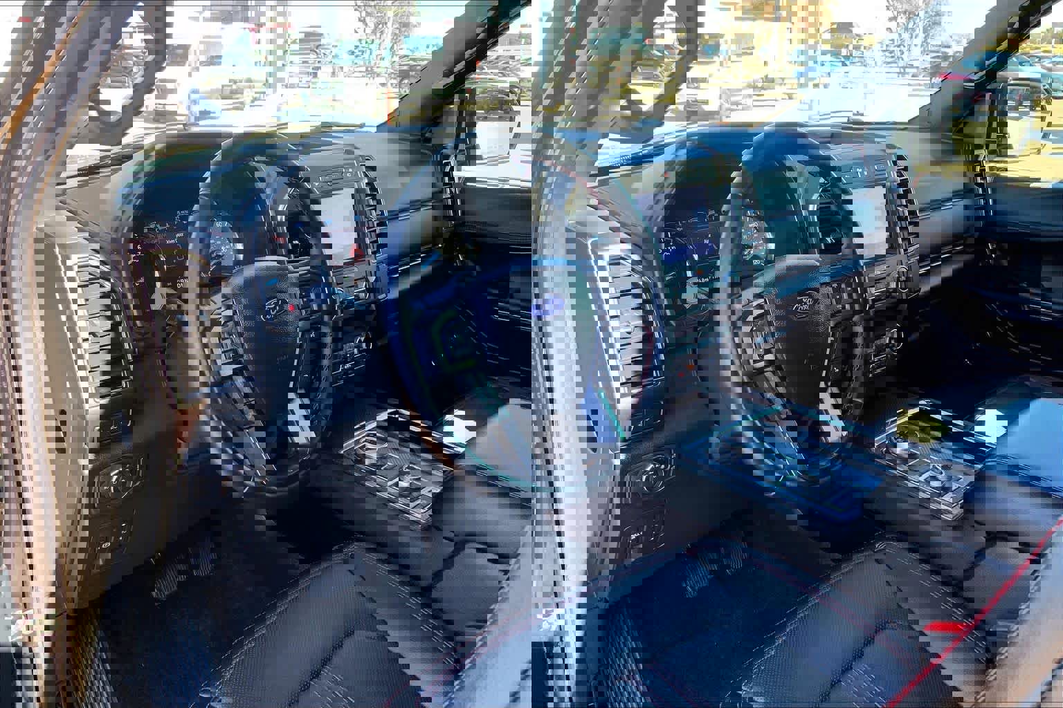 Certified 2021 Ford Expedition Limited image 17