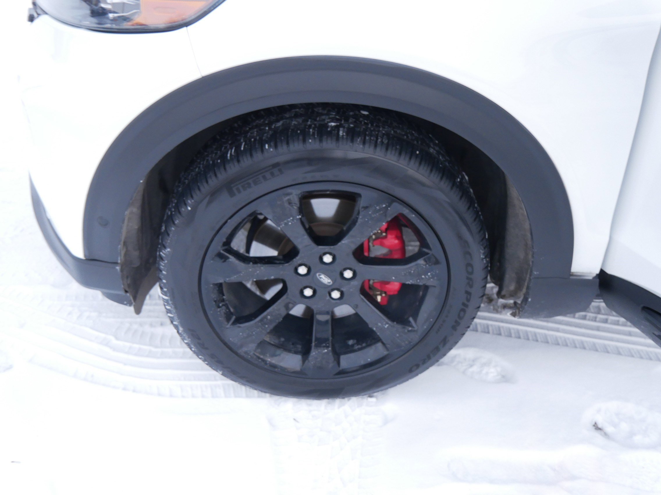 Certified 2020 Ford Explorer ST w/ ST Street Pack image 15