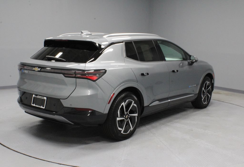 Used 2024 Chevrolet Equinox EV LT FWD image 10