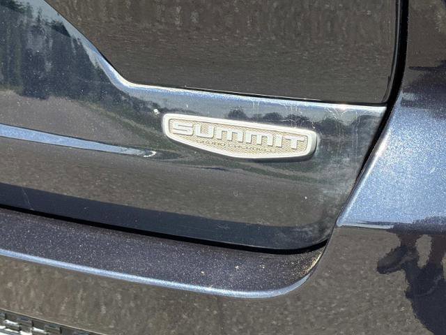 Used 2024 Jeep Grand Cherokee Summit w/ Luxury Tech Group V AWD/4WD image 11