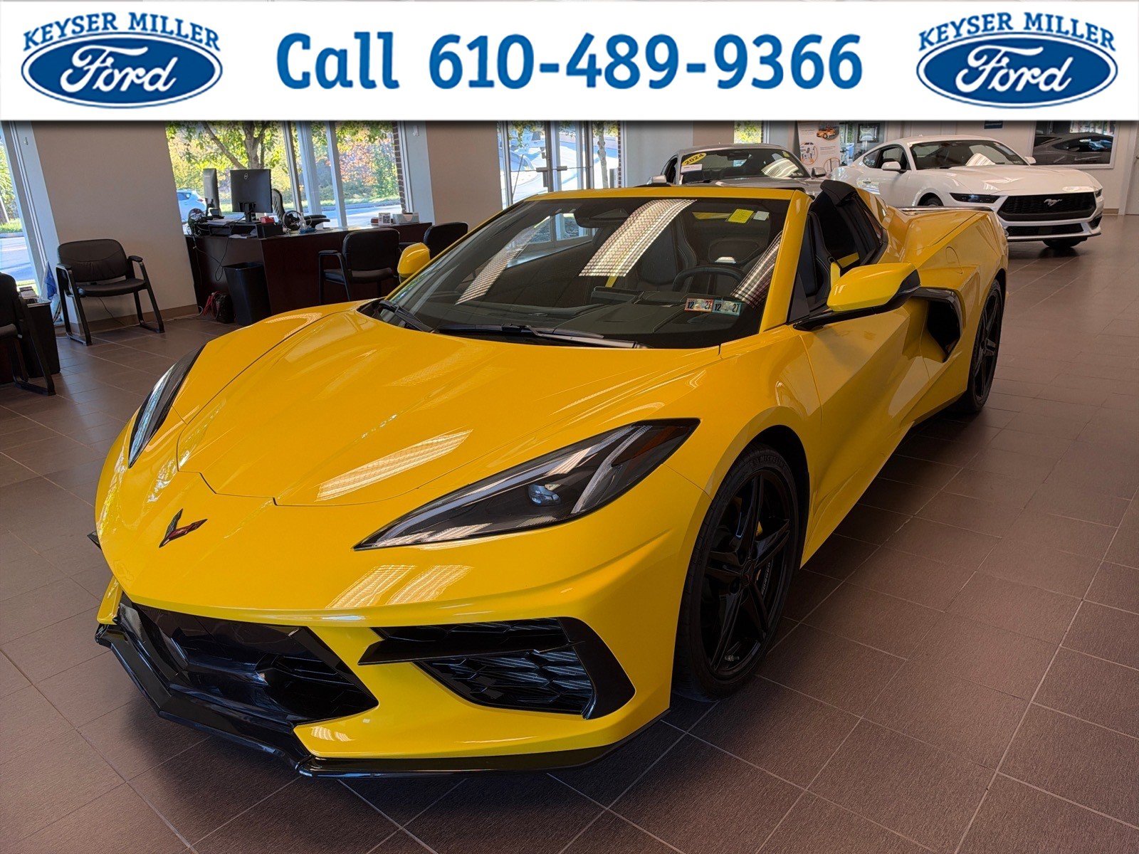 Used 2026 Chevrolet Corvette Stingray Convertible w/ 1LT RWD image 1