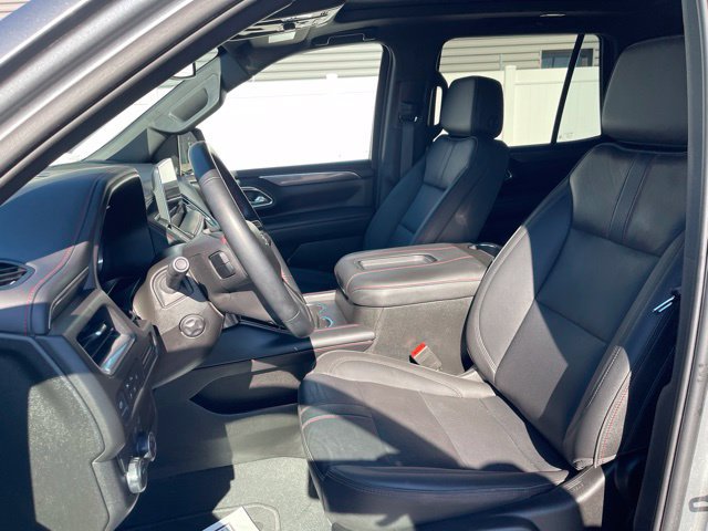 Used 2024 Chevrolet Tahoe RST w/ Luxury Package RWD image 16