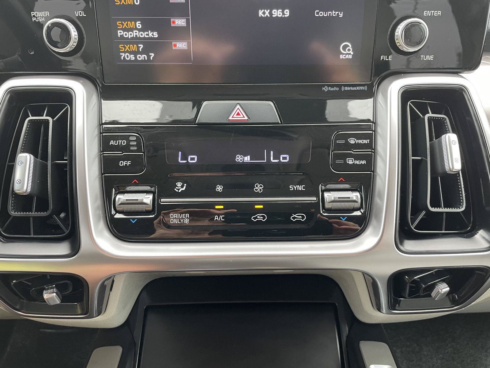 Used 2021 Kia Sorento S FWD image 27