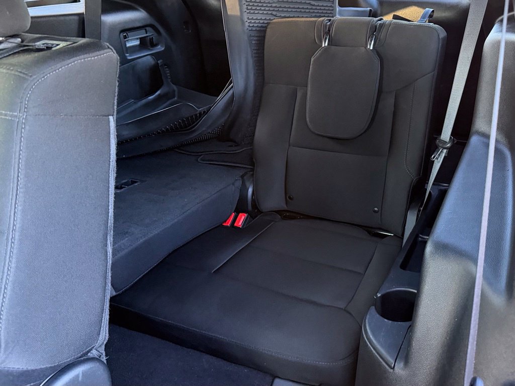 Certified 2024 Ford Explorer XLT RWD image 30