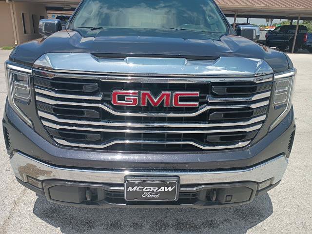 Used 2023 GMC Sierra 1500 SLT AWD/4WD image 5