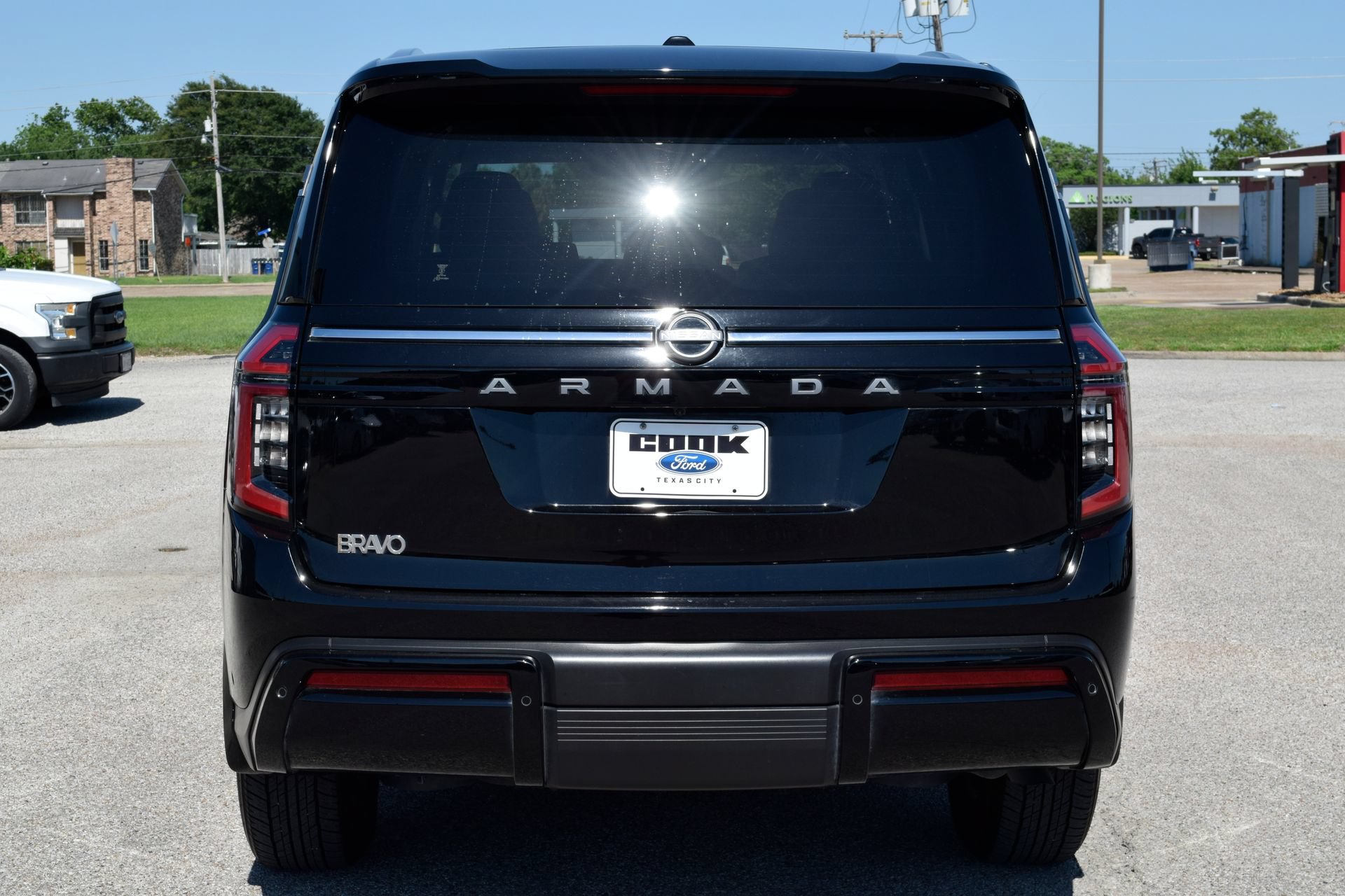 Used 2025 Nissan Armada SV RWD image 5
