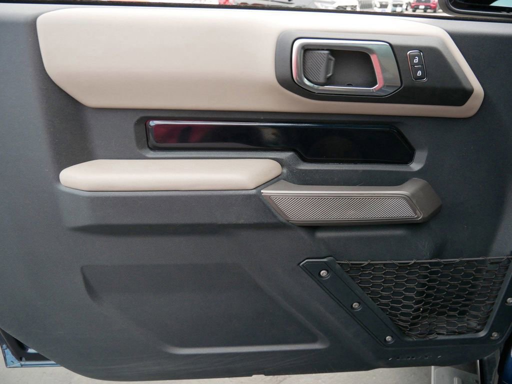 Certified 2021 Ford Bronco Wildtrak image 11