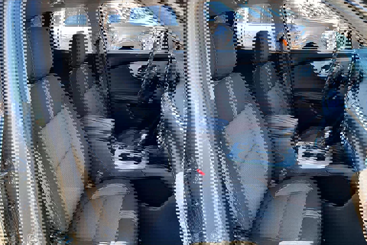 Used 2025 Chevrolet Blazer LT image 11