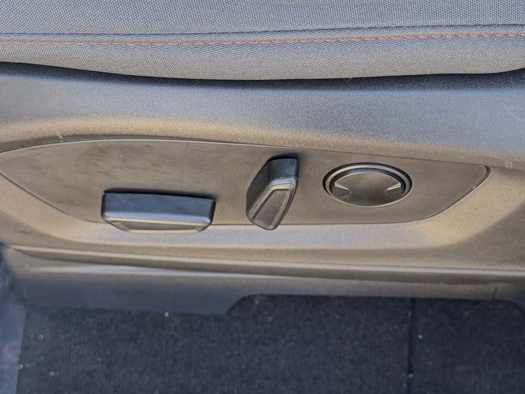 Certified 2025 Ford Explorer Active RWD image 18