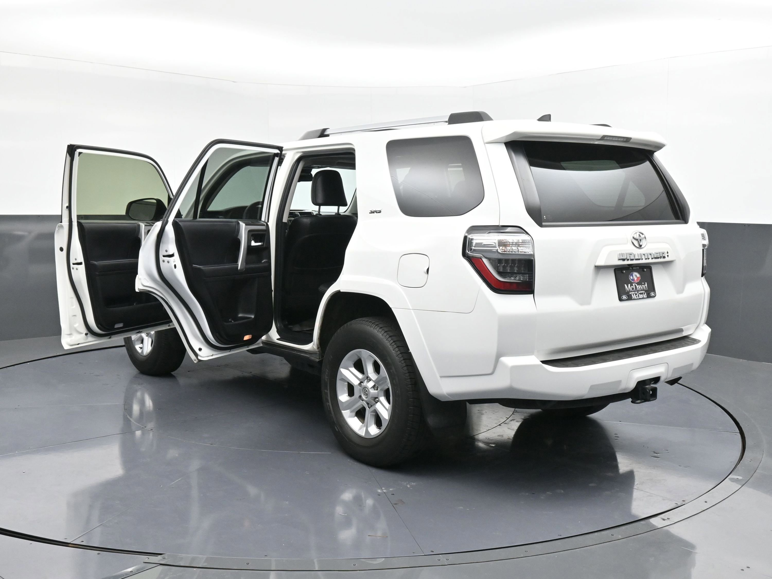 Used 2022 Toyota 4Runner SR5 Premium w/ Moonroof Package image 41