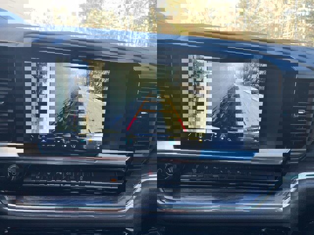 Used 2024 Chevrolet Silverado 2500 LTZ w/ LTZ Premium Package image 29