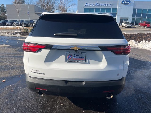 Used 2022 Chevrolet Traverse LT image 4