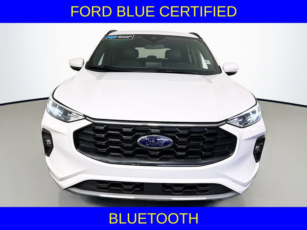 Certified 2023 Ford Escape ST-Line Select AWD/4WD image 3