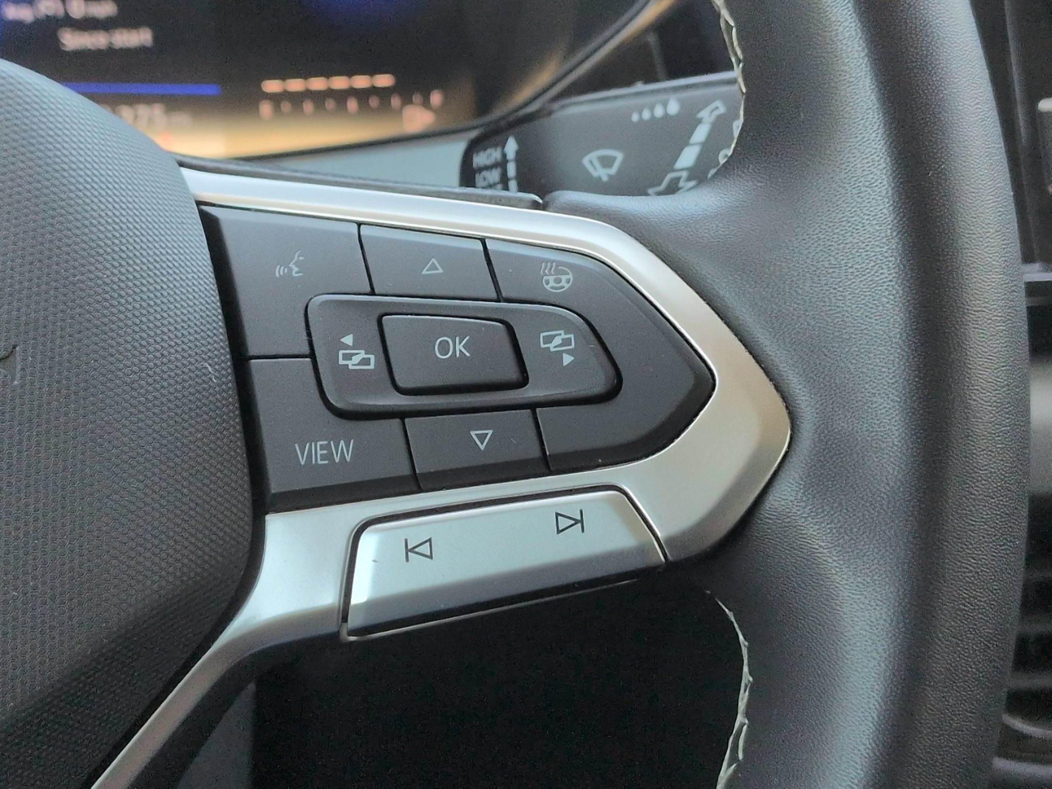 Used 2023 Volkswagen Taos S FWD image 19