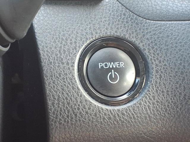 Used 2025 Toyota Camry LE FWD image 17