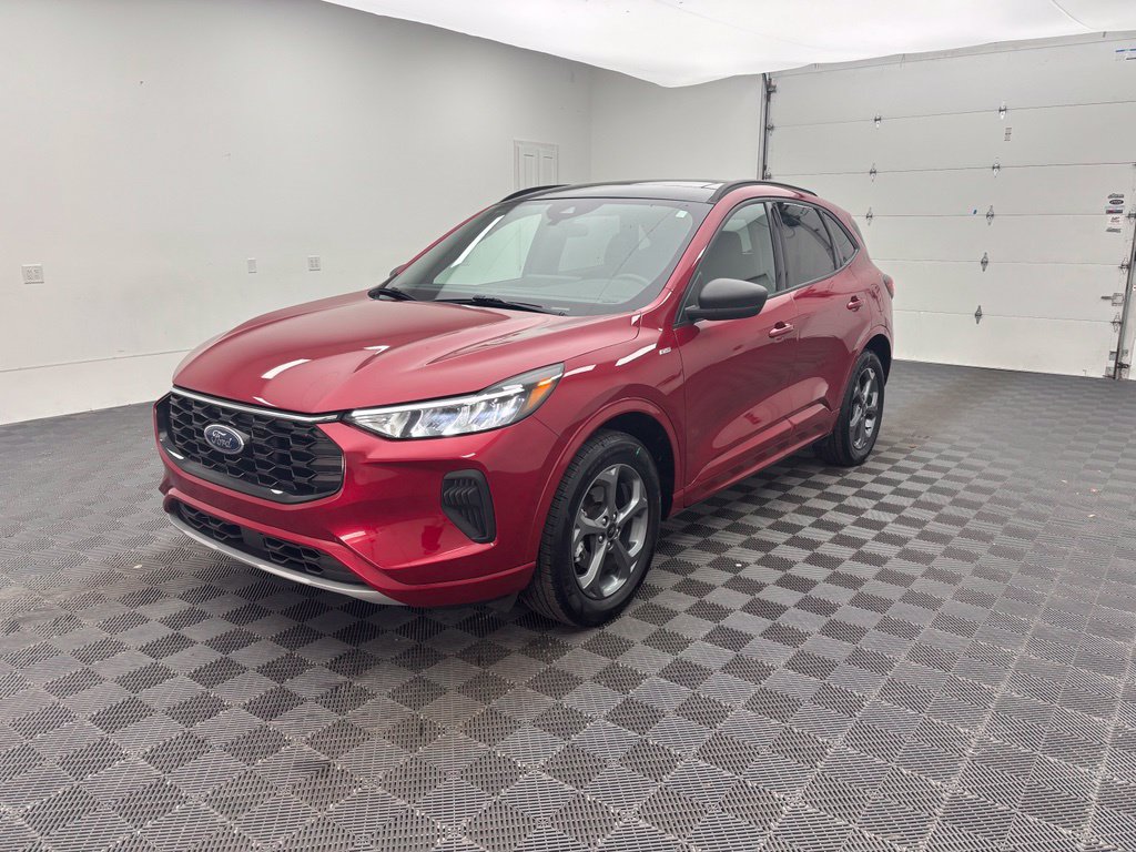 Certified 2023 Ford Escape ST-Line w/ Tech Pack #1 AWD/4WD image 13