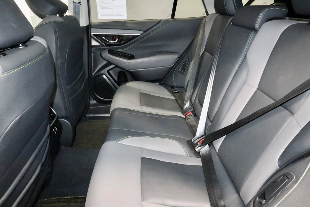 Used 2025 Subaru Outback Onyx Edition AWD/4WD image 21
