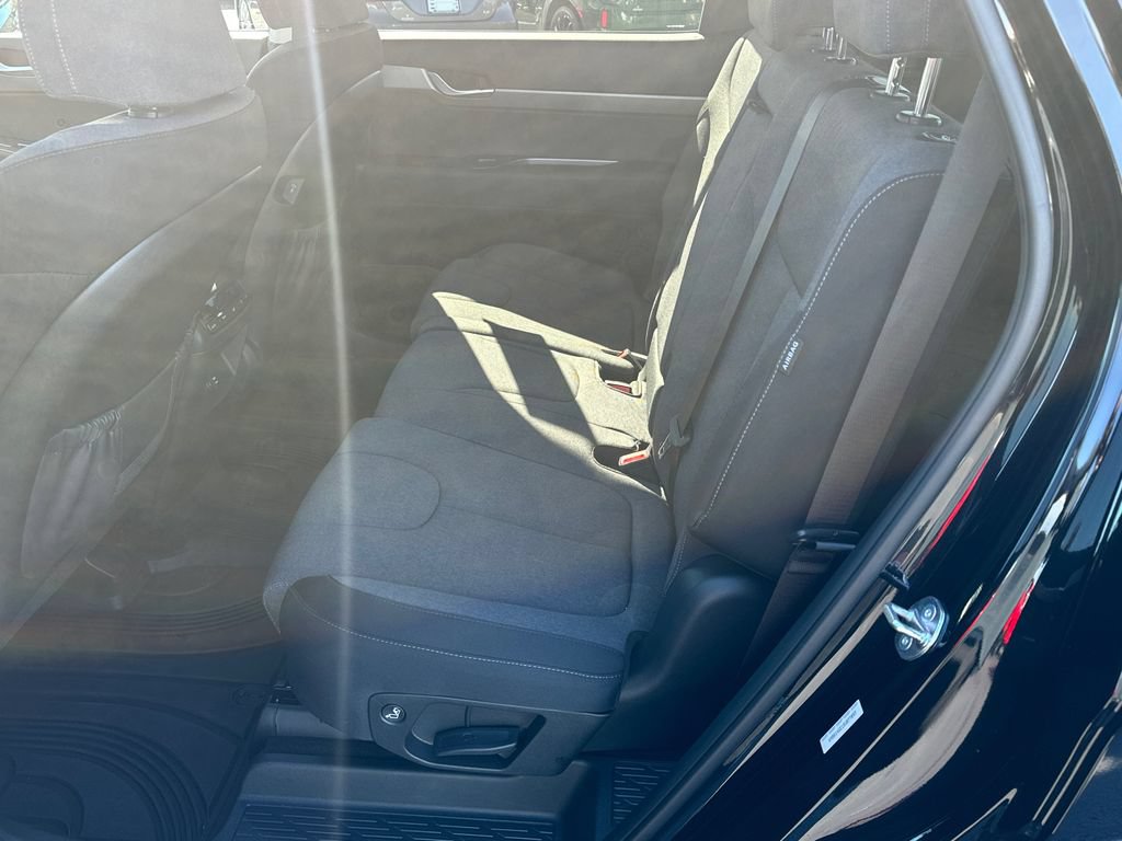 Used 2025 Hyundai Palisade SE FWD image 20