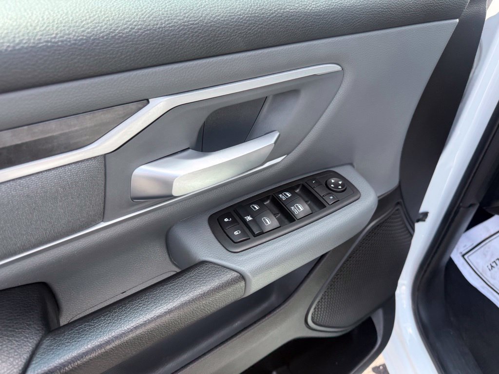 Used 2022 RAM 1500 Big Horn AWD/4WD image 13