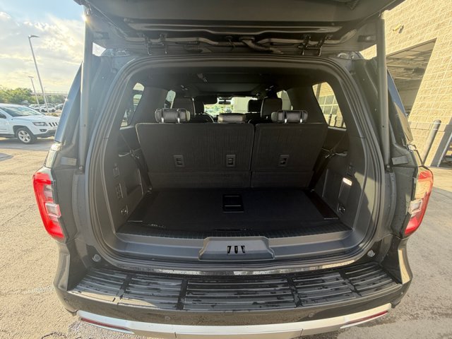 Certified 2024 Ford Expedition Platinum AWD/4WD image 34