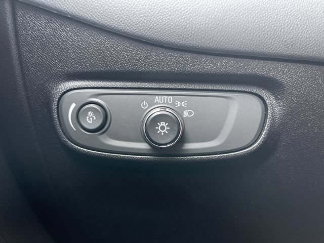 Used 2019 Chevrolet Equinox LT AWD/4WD image 32