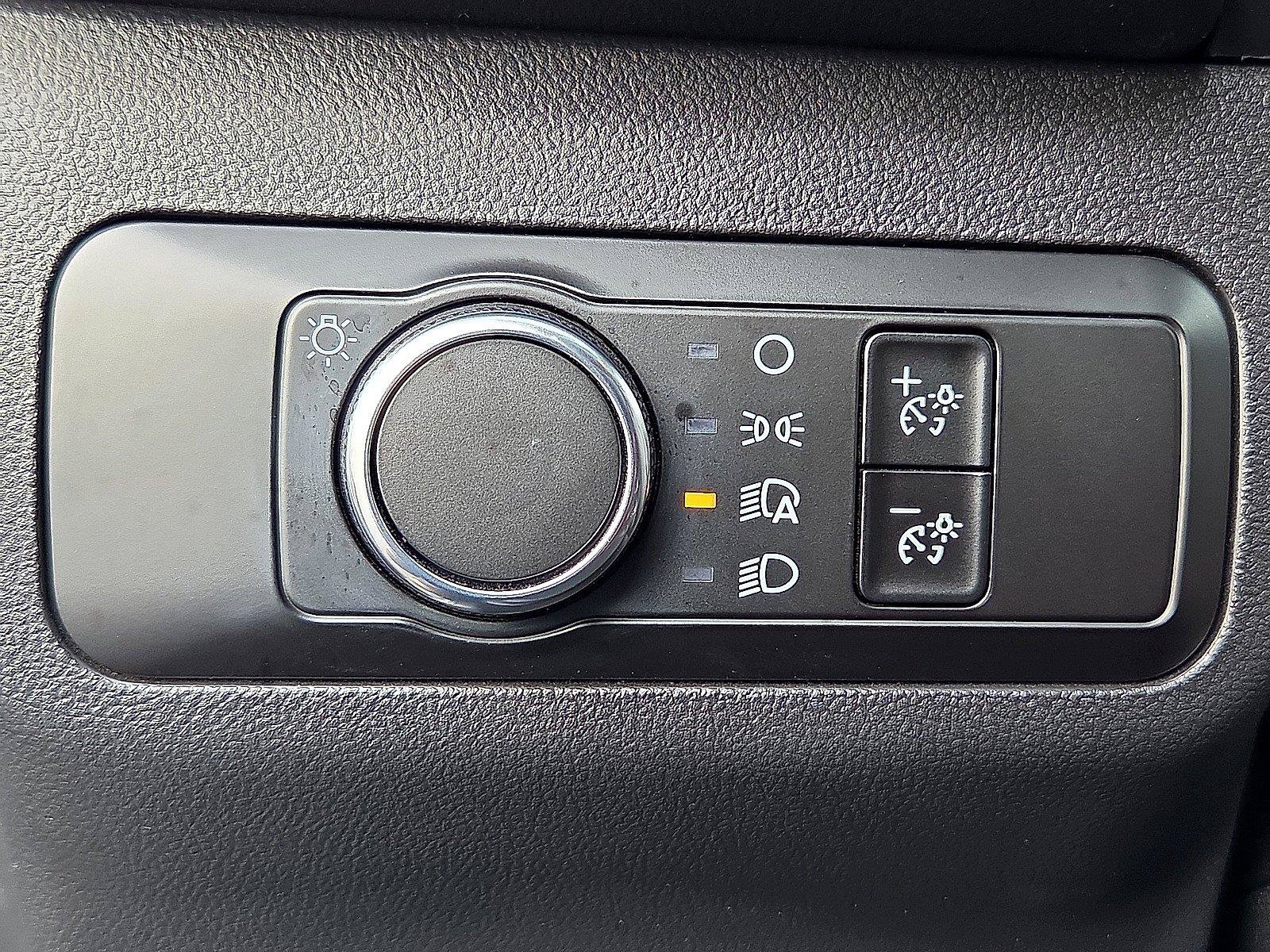 Certified 2025 Ford Escape ST-Line FWD image 24