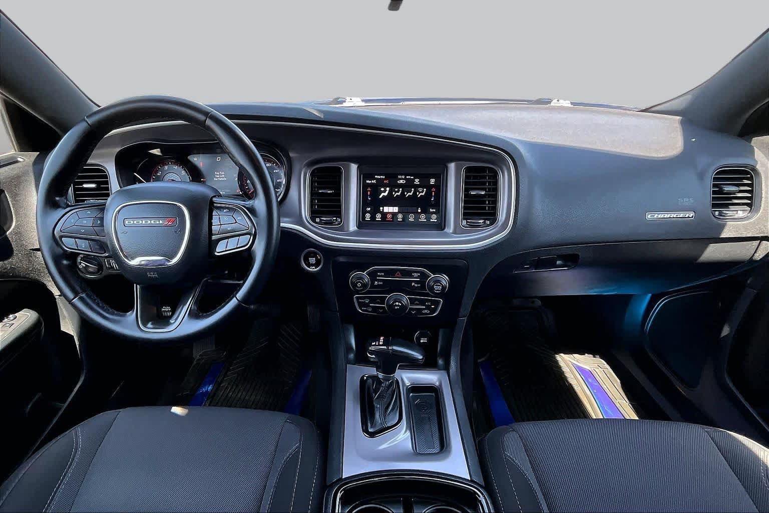 Used 2022 Dodge Charger SXT w/ Blacktop Package RWD image 14