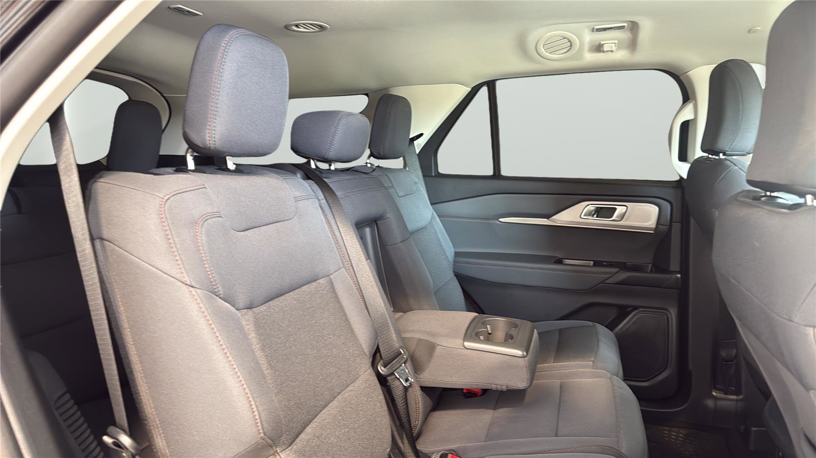 Certified 2025 Ford Explorer Active image 15