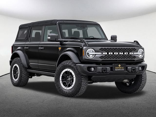Certified 2025 Ford Bronco Badlands AWD/4WD image 2