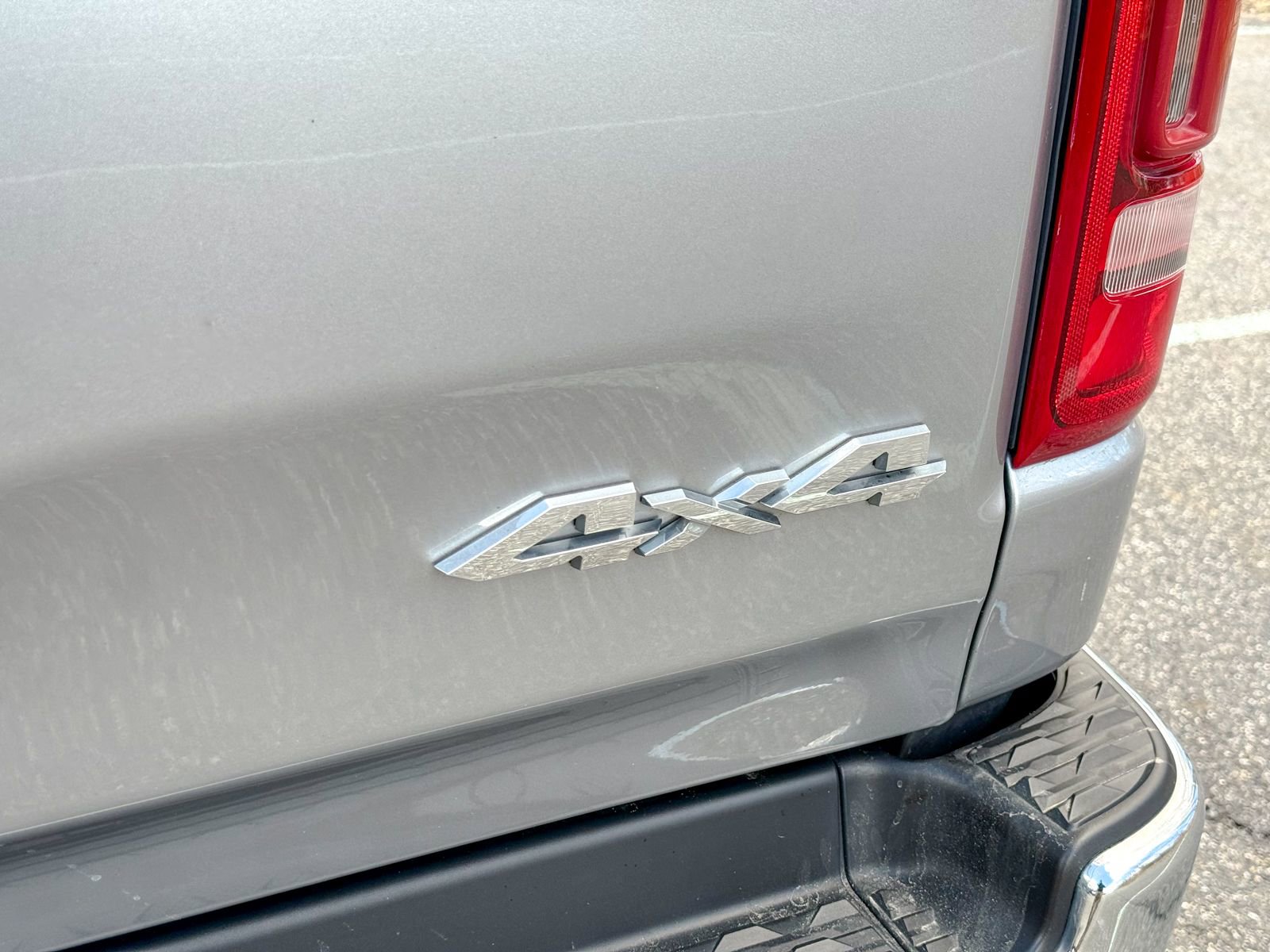 Used 2021 RAM 1500 Laramie AWD/4WD image 6