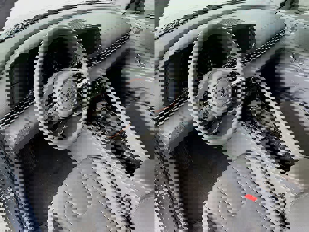 Used 2021 Hyundai Elantra Blue w/ Cargo Package image 9