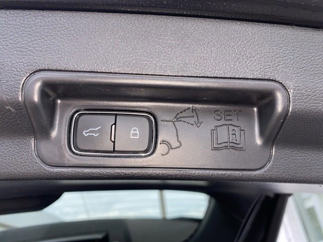 Certified 2022 Ford Explorer XLT w/ Equipment Group 202A image 24