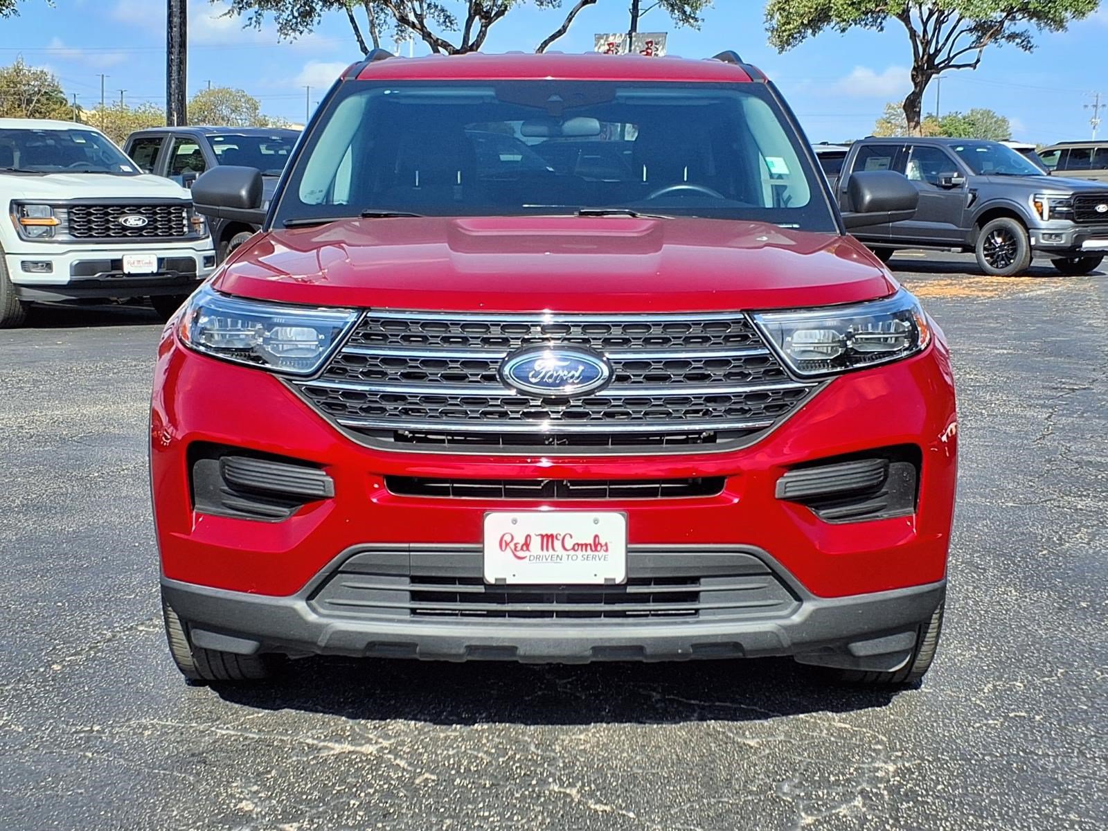 Certified 2024 Ford Explorer XLT RWD image 2