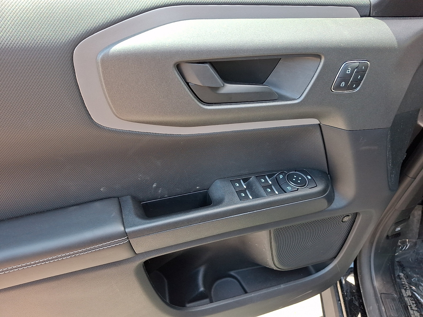 Certified 2025 Ford Bronco Sport Outer Banks w/ Outer Banks Tech Package+ AWD/4WD image 13