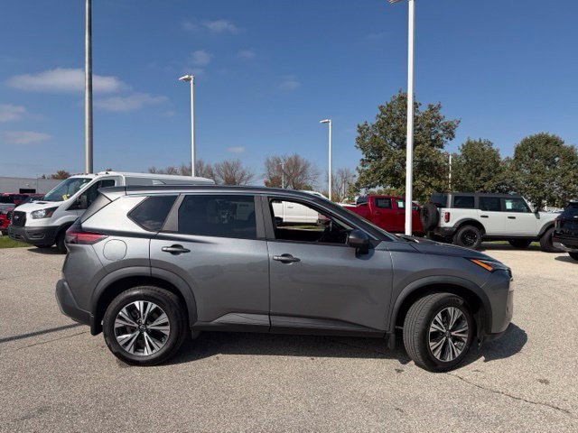 Used 2023 Nissan Rogue SV AWD/4WD image 10