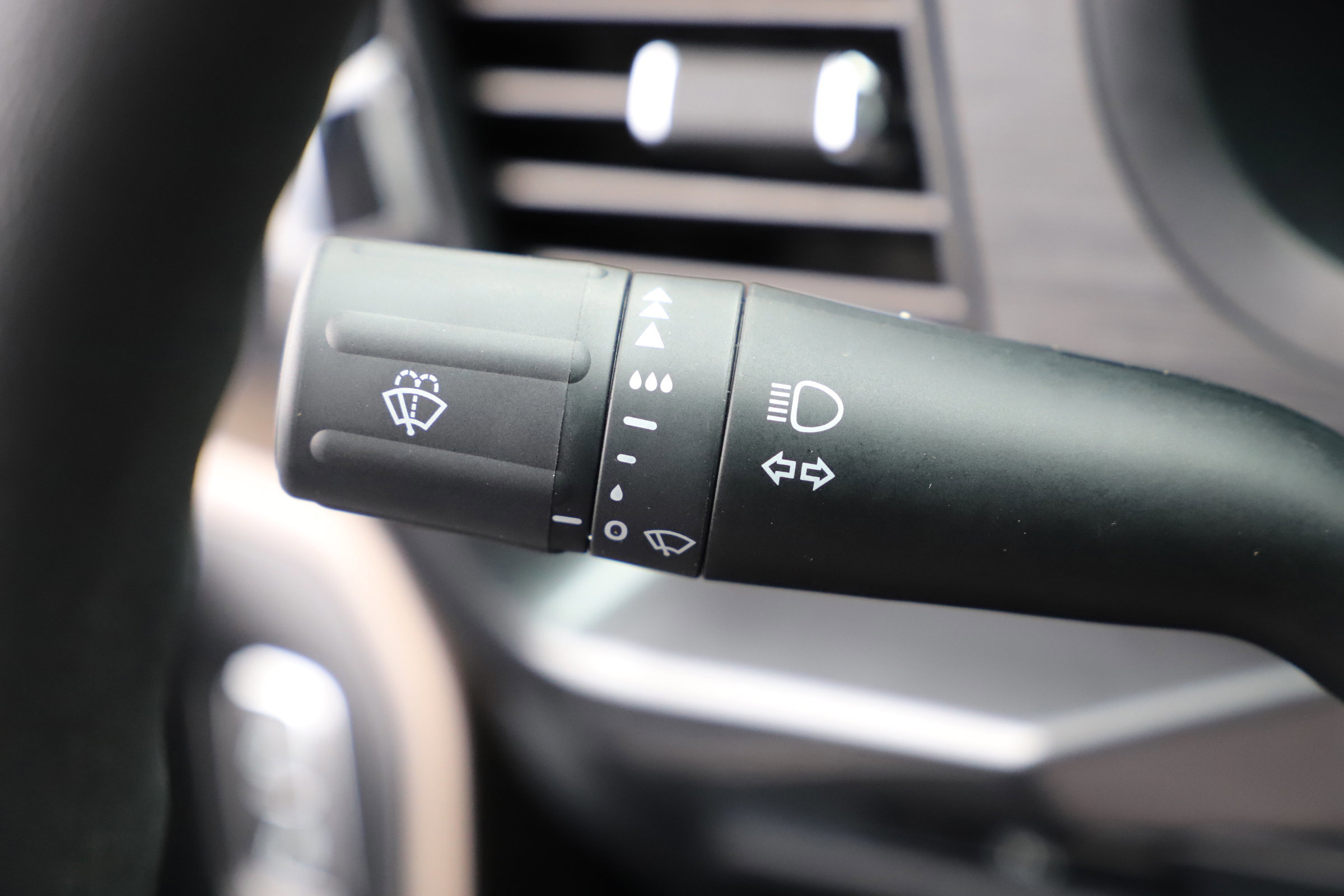 Certified 2025 Ford F150 STX w/ Equipment Group 201A FX4 image 32