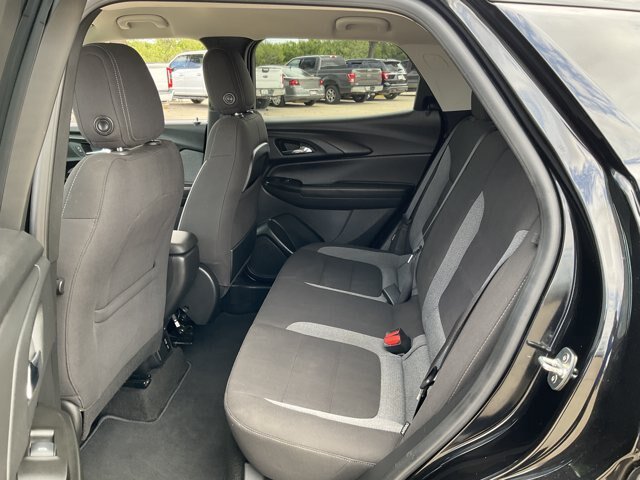 Used 2023 Chevrolet TrailBlazer LT w/ Convenience Package FWD image 9