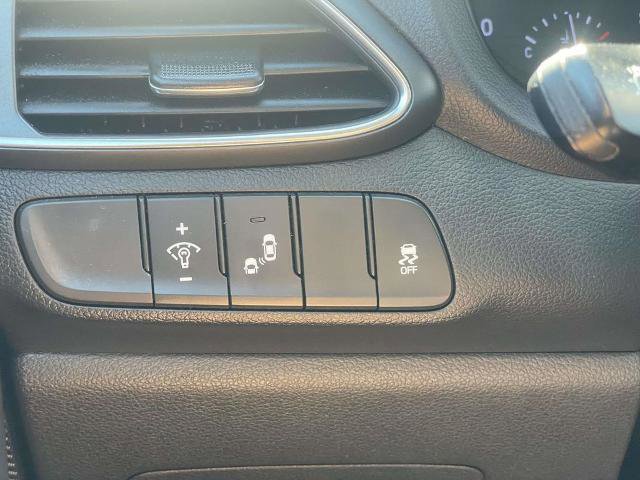 Used 2018 Hyundai Elantra GT w/ Style Package 02 image 11