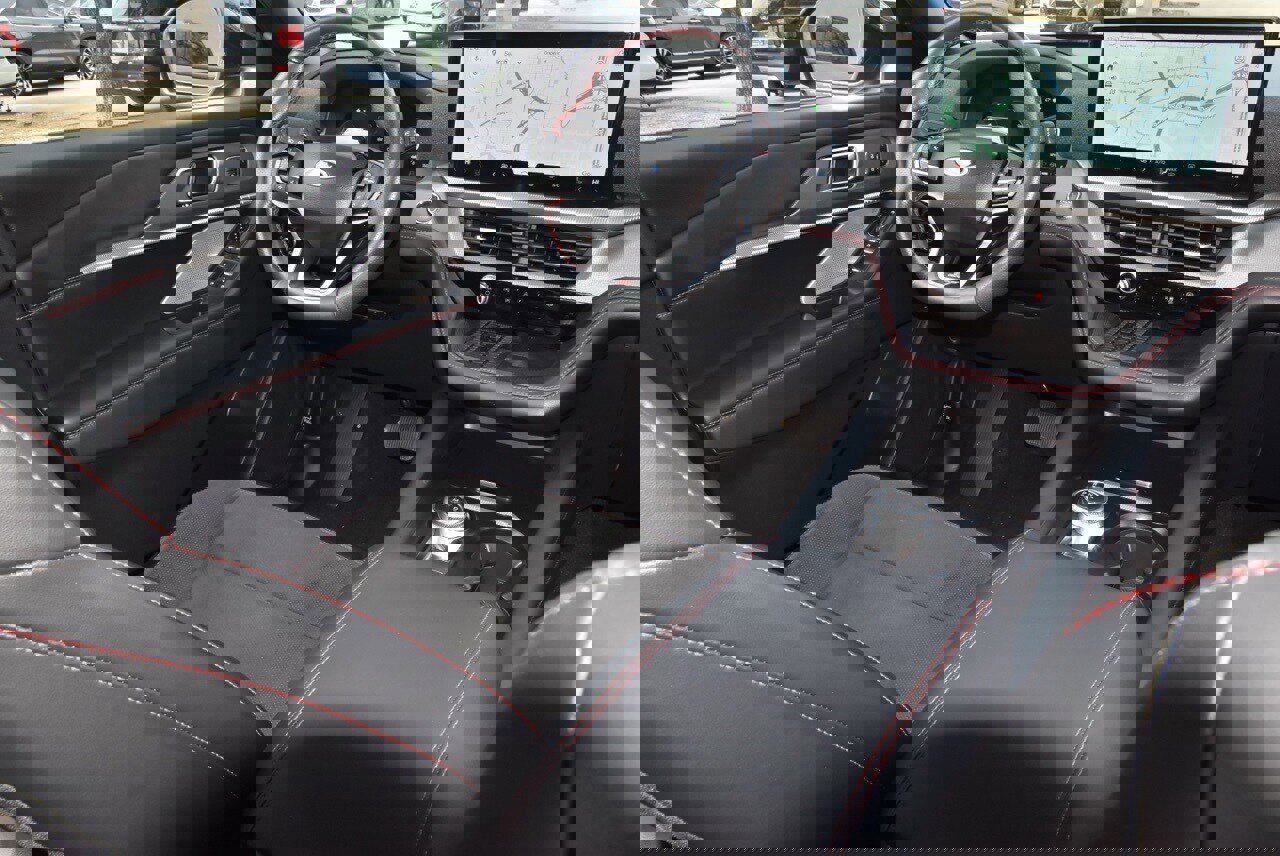 Certified 2025 Ford Explorer ST image 16