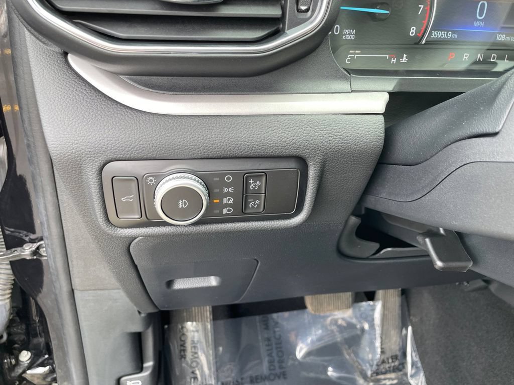 Certified 2023 Ford Explorer XLT w/ Equipment Group 202A AWD/4WD image 16