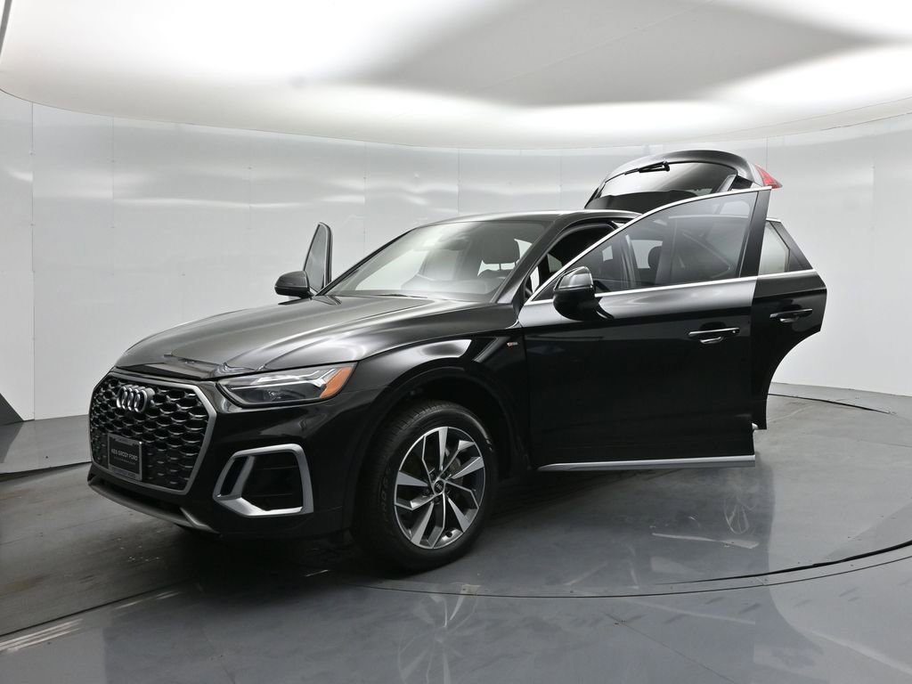 Used 2021 Audi Q5 2.0T Premium Plus w/ Premium Plus Package AWD/4WD image 33