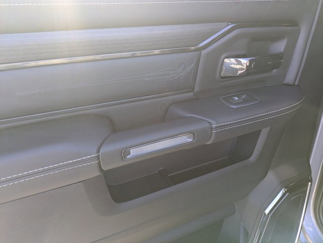 Used 2024 RAM 2500 Limited image 27