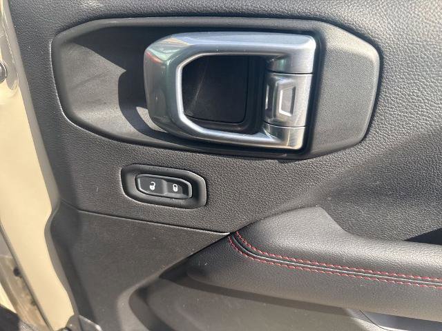 Used 2022 Jeep Wrangler Unlimited Rubicon w/ Steel Bumper Group image 31