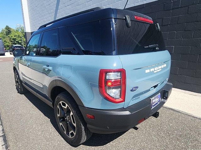 Certified 2021 Ford Bronco Sport Outer Banks w/ Outer Banks Package AWD/4WD image 4