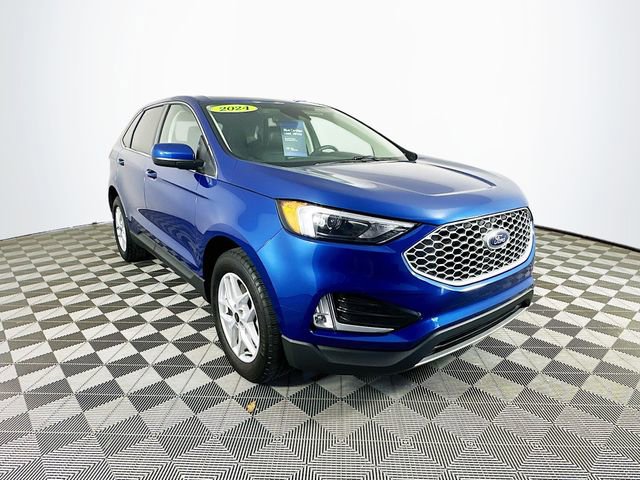 Certified 2024 Ford Edge SEL w/ Convenience Package AWD/4WD image 4