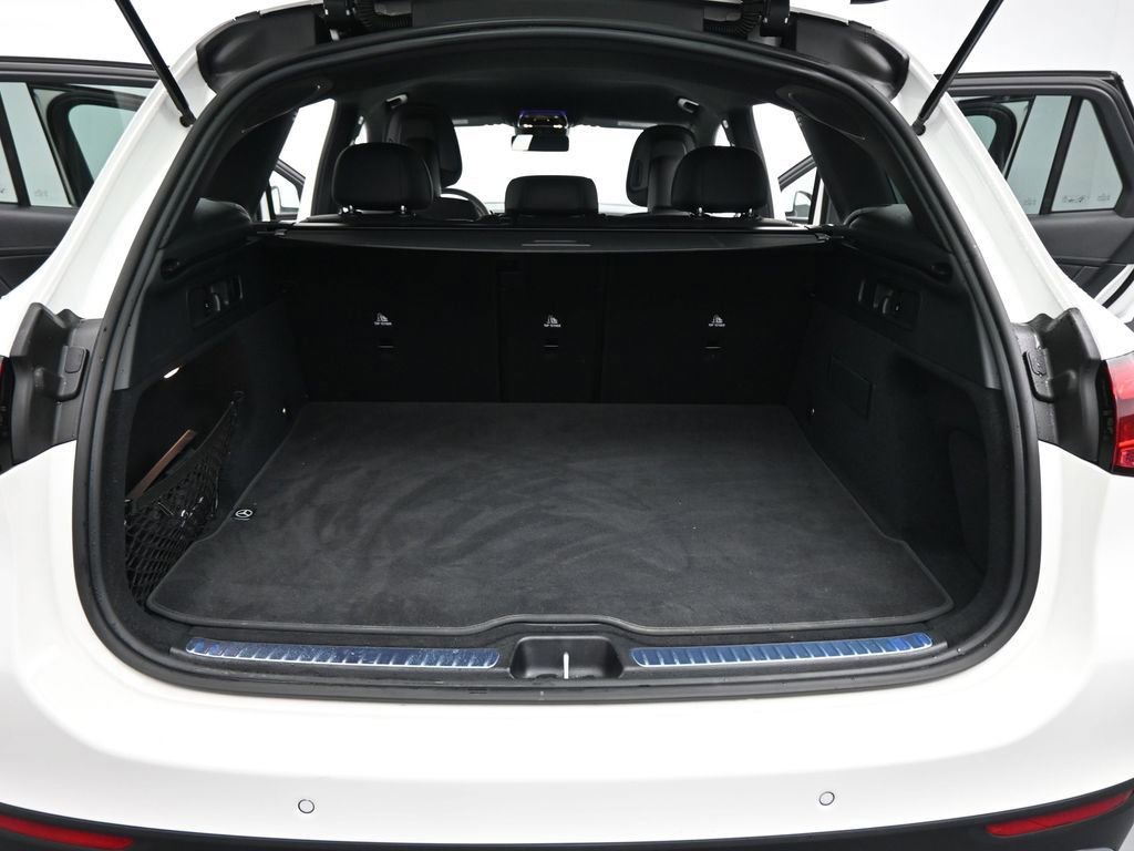 Used 2024 Mercedes-Benz GLC 300 GLC 300 image 47