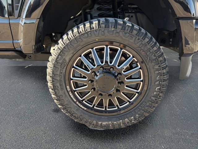 Certified 2023 Ford F450 Platinum w/ FX4 Off-Road Package image 9