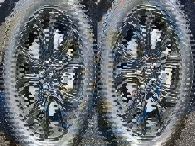 Certified 2024 Ford Edge SE w/ Black Appearance Package image 17