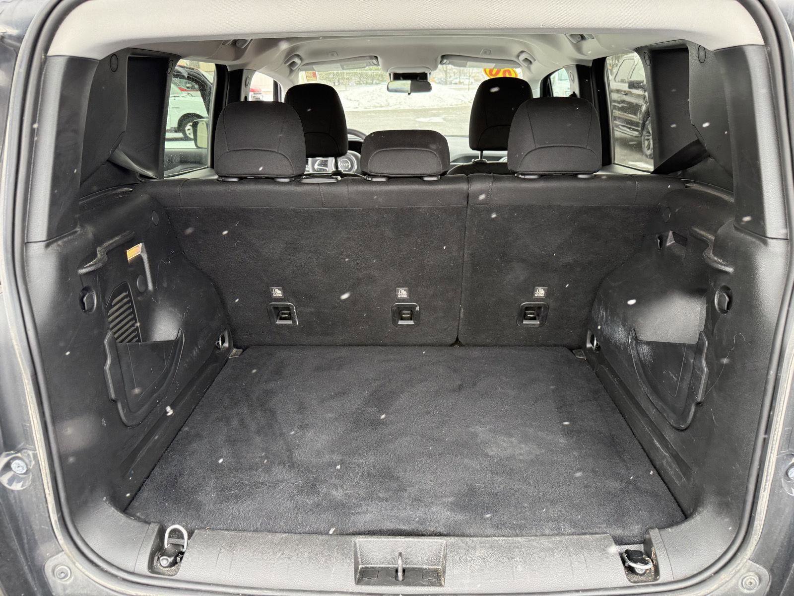 Used 2020 Jeep Renegade Sport image 14