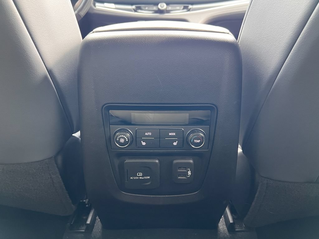 Used 2021 Buick Enclave Premium w/ Sun and Sites Package AWD/4WD image 32